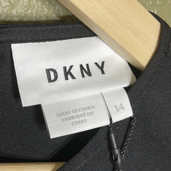 NWT DKNY SILK LONG SLEEVE TOP - Picture 10 of 13